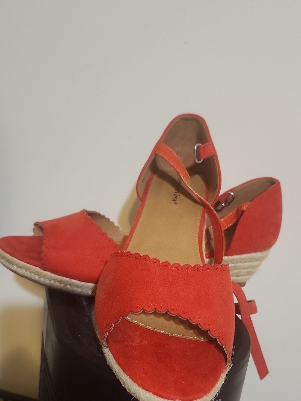 comfortview Red Scalloped Espadrille Wedge Sandals